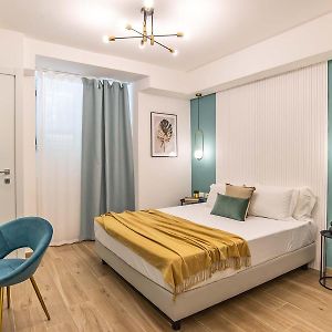 Budget Kamer met een King Size Bed in de Kelder